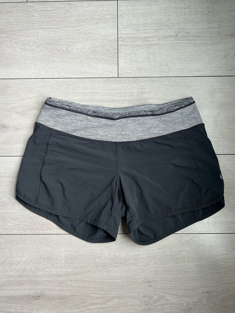lululemon athletica grey run Shorts with Heather Gray striped Waistband